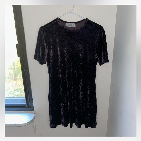 Gothic Velvet Purple Vintage Dress - Picture 2 of 3